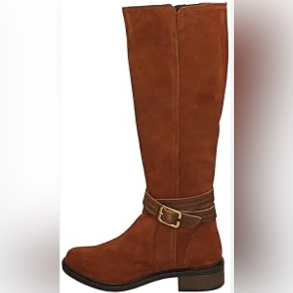 CLARKS Sz 7 Knee High Boots Cushioning to Grippy Sole Buckle Detail Zip Up